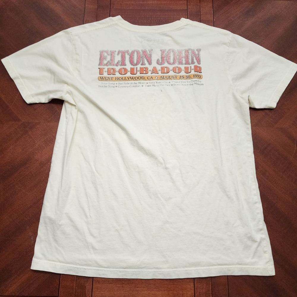 Elton John T Shirt Mens L Cream Troubadour 1970 Live Graphic Cotton Concert Tee - Picture 2 of 10